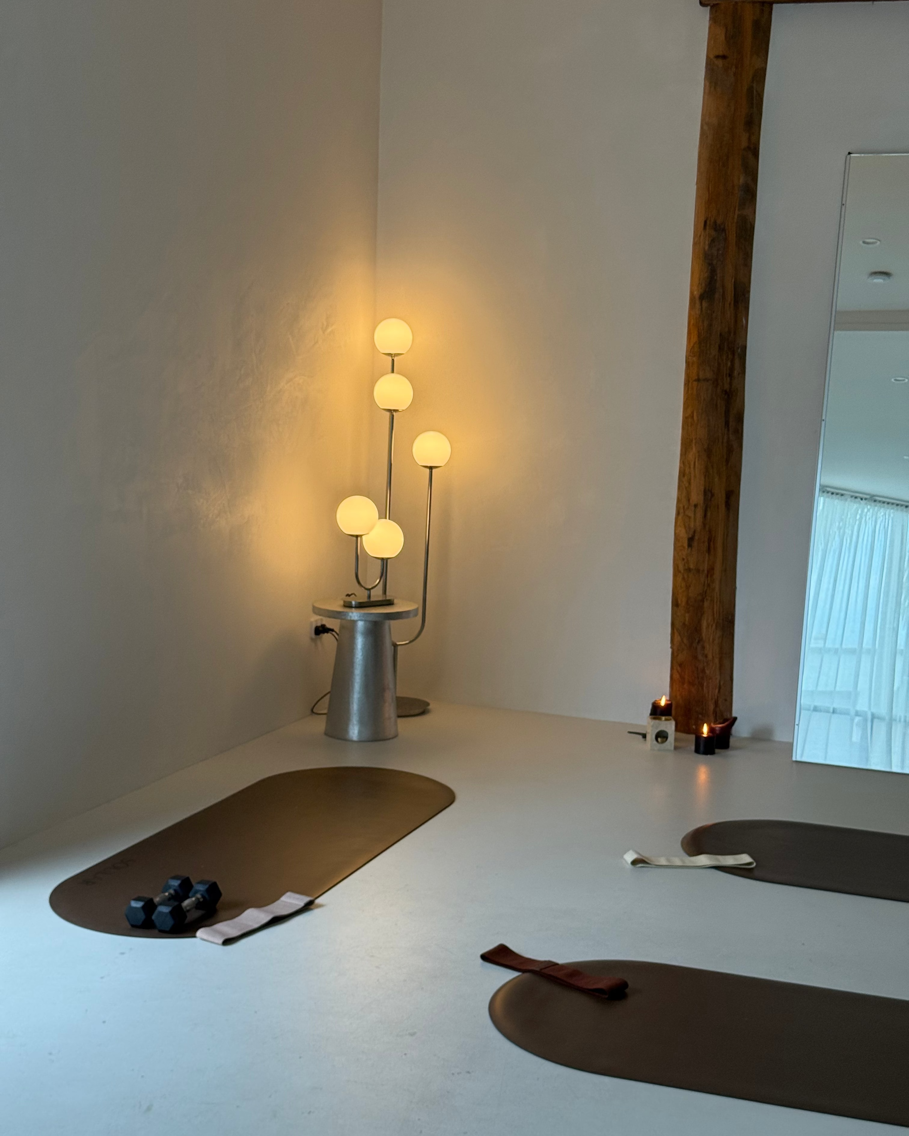 yoga and pilates studio in byron bay pulse, using soular mats and soular bands wholesale studio