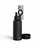soular magnetic straw lid that holds the phone
